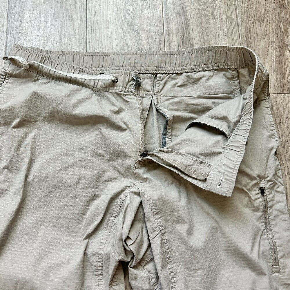 Vuori Men's Ripstop Pants in Sesame Beige 32" Size L/XL - Picture 7 of 12
